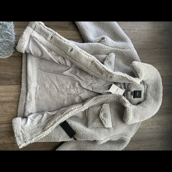 F21 gray Faux Shearling Button-Up Coat - Picture 7 of 10